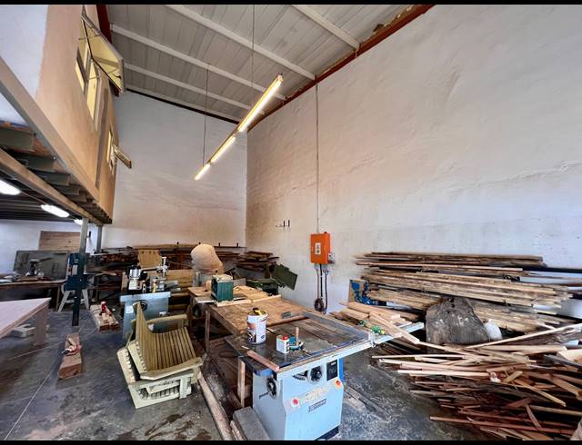 135M² MINI FACTORY TO LET IN UMBOGINTWINI